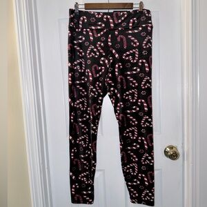 NWT No Boundaries Super Plush High Waisted Candy Cane Leggings Jrs XL 15/17